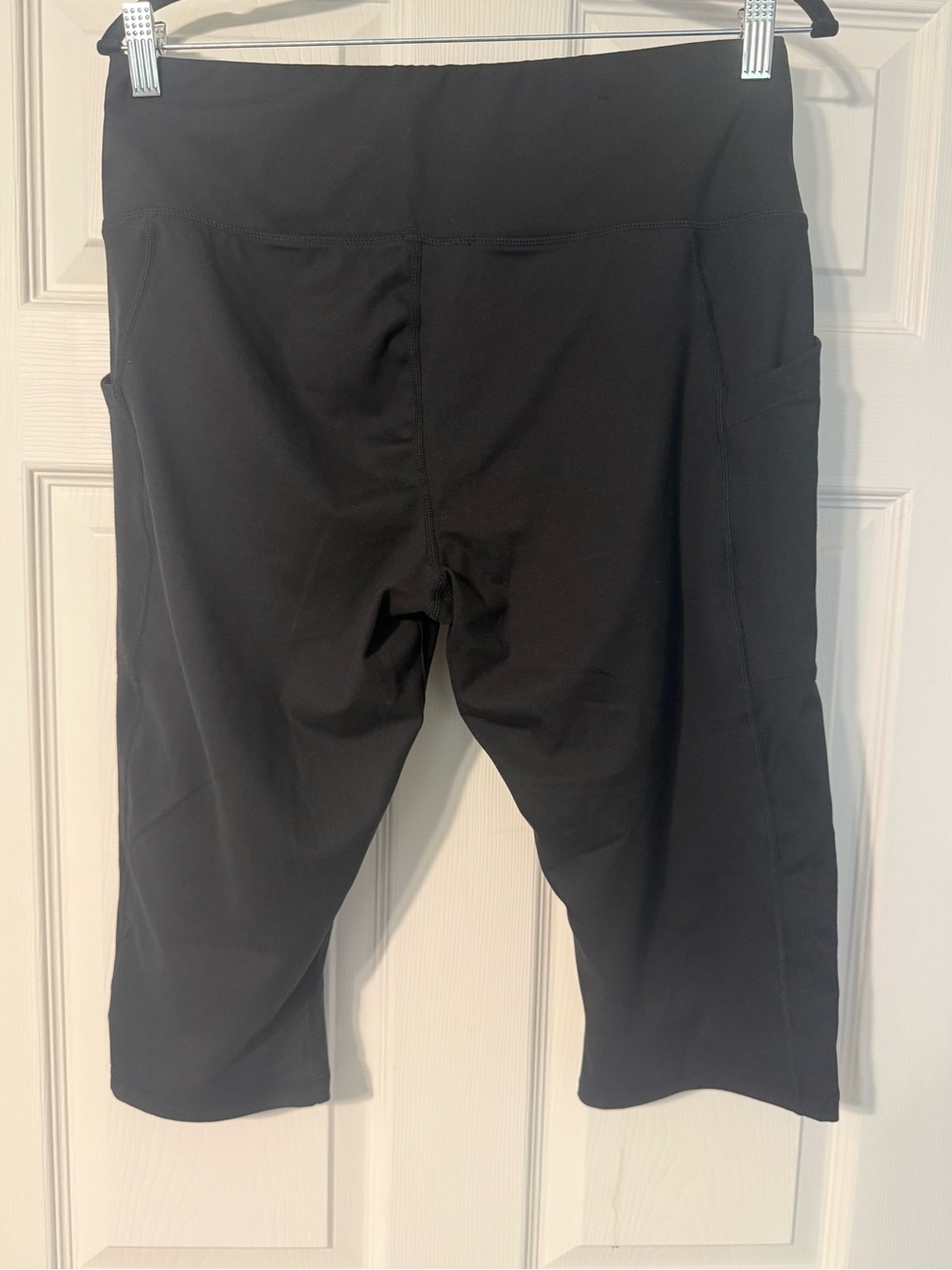 32 Degrees Black Performance Tee with Cool Logo - Picture 2 of 3